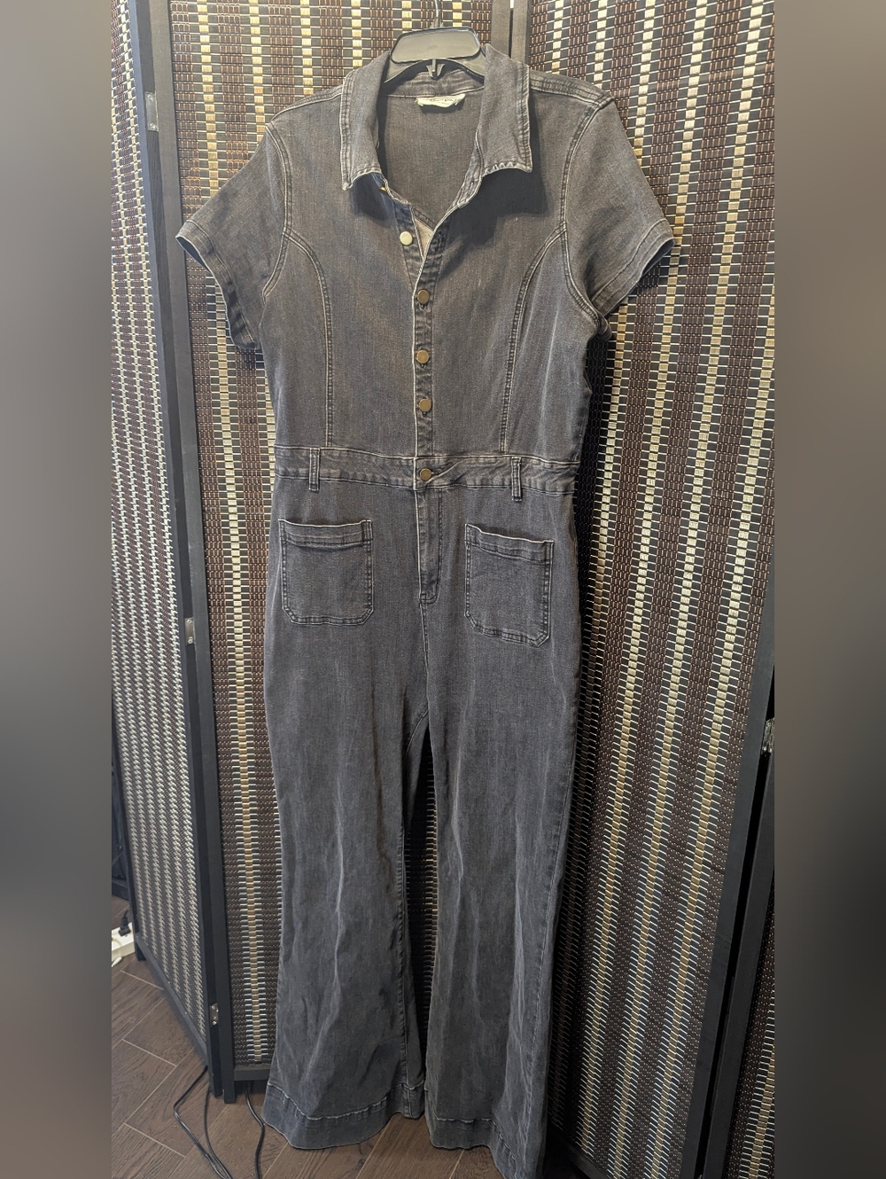 Showpo Silvena Short Sleeve Flared Denim Jumpsuit in Black Wash (Sz 14)